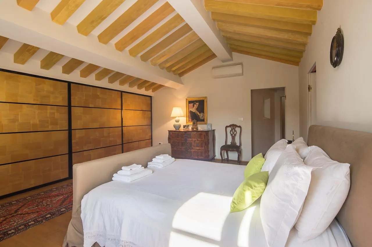 Golden View Apartment Florence