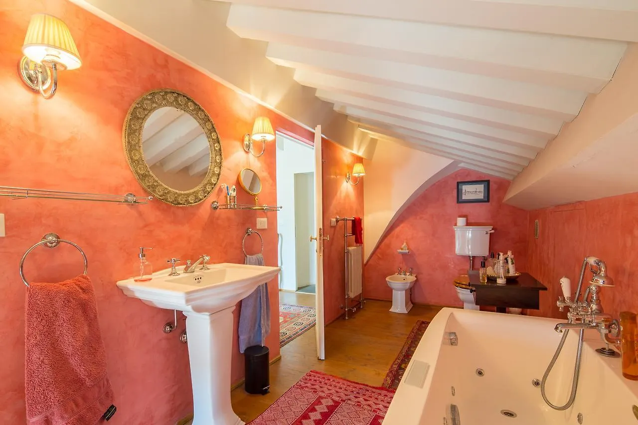 Golden View Apartment Florence Italy